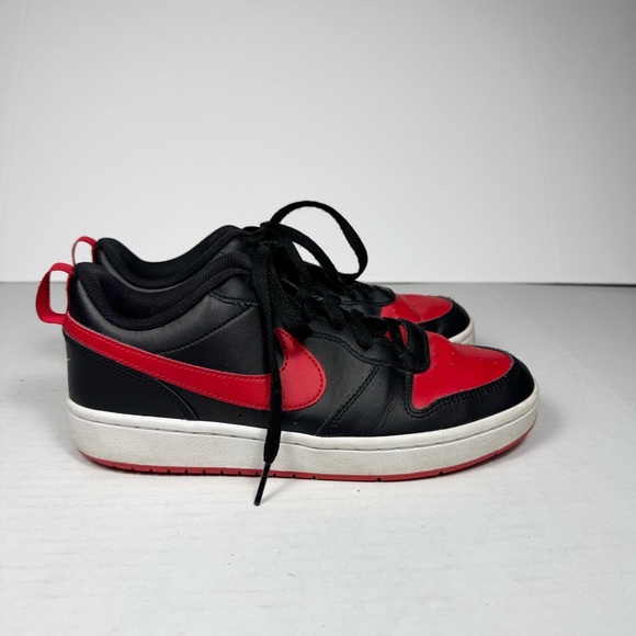Nike Court Borough Low 2 Black and Red  Size 6.5 Youth or Women Size 8 - Picture 3 of 9